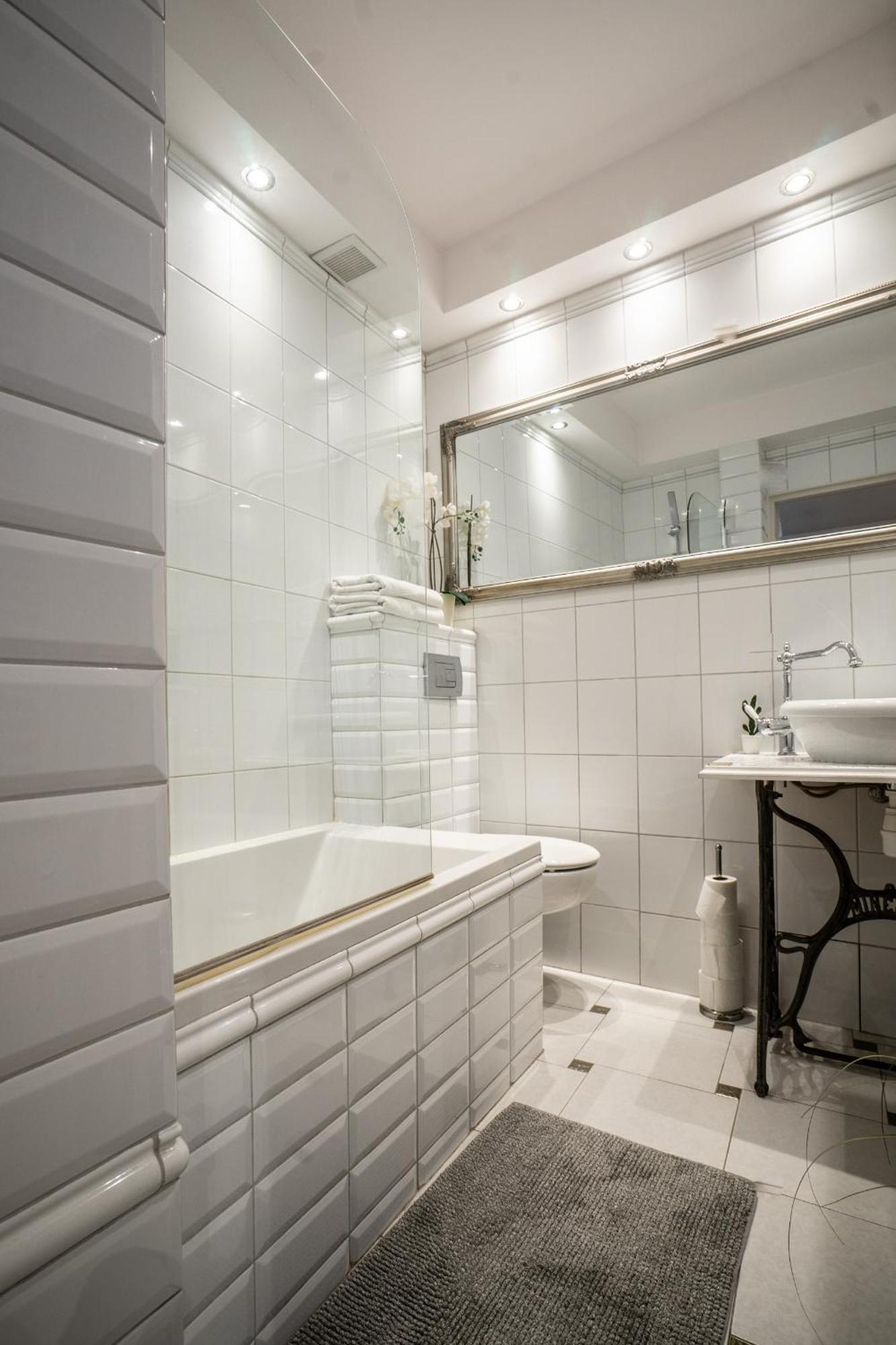 Old Town Heart XVII - Freta Luxury Apartment วอร์ซอ ภายนอก รูปภาพ